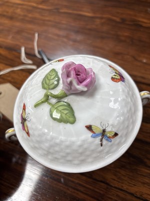 Lot 92 - Fifteen Herend Rothschild Birds pattern soup bowls and covers