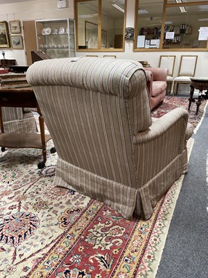 Lot 311 - A pair of Robert Kime armchairs