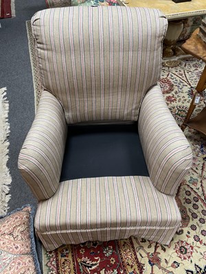 Lot 311 - A pair of Robert Kime armchairs