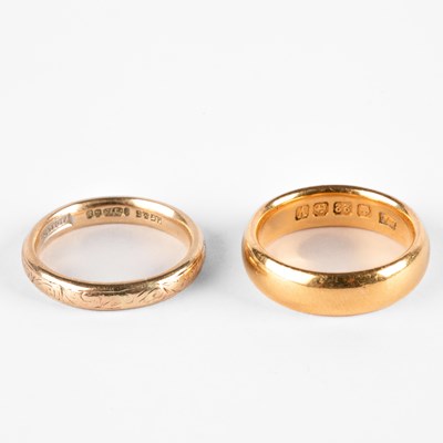 Lot 314 - A 22ct yellow gold wedding band
