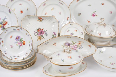 Lot 383 - A Meissen part dinner service
