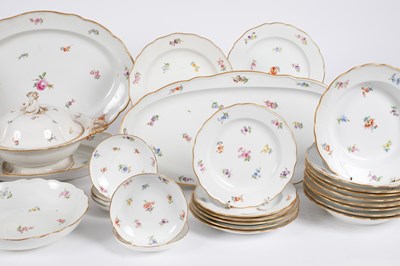 Lot 383 - A Meissen part dinner service