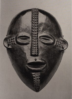 Lot 330 - Tribal Art