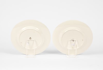 Lot 70 - A pair of Royal Worcester cabinet plates