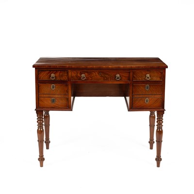 Lot 616 - A late Georgian mahogany kneehole dressing table