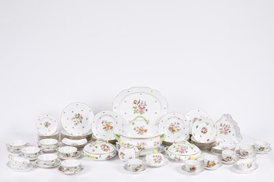 Lot 384 - A Herend 'Bouquet de Herend' pattern part dinner service
