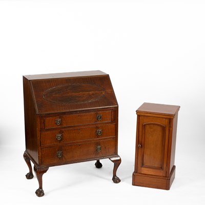 Lot 630 - An 18th Century style bureau