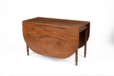 Lot 688 - A Victorian mahogany gateleg drop leaf table