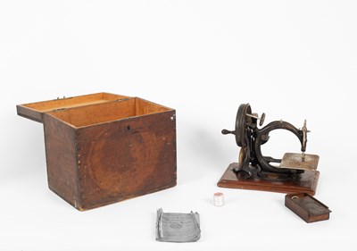 Lot 449 - A Wilcox & Gibbs 'Automatic' silent sewing machine
