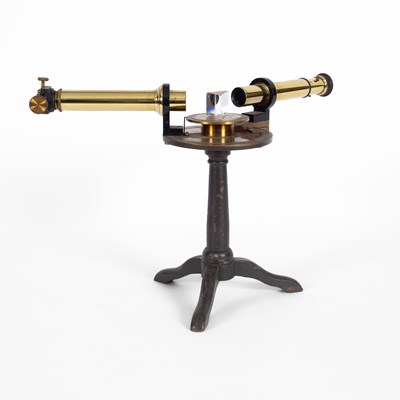 Lot 433 - A table top prism Spectroscope