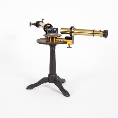 Lot 433 - A table top prism Spectroscope
