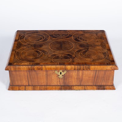 Lot 146 - A Charles II style oyster veneered lace box