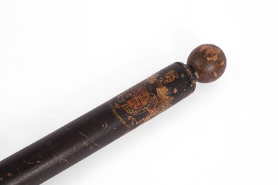Lot 431 - A Georgian turned wood truncheon