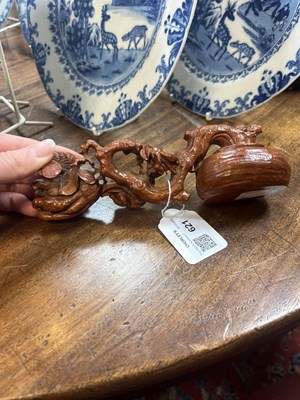 Lot 621 - A Chinese boxwood carving