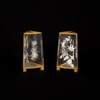 Lot 402 - A pair of Stourbridge tapering triform glass vases