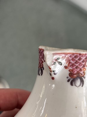 Lot 387 - A Worcester polychrome sparrow beak jug