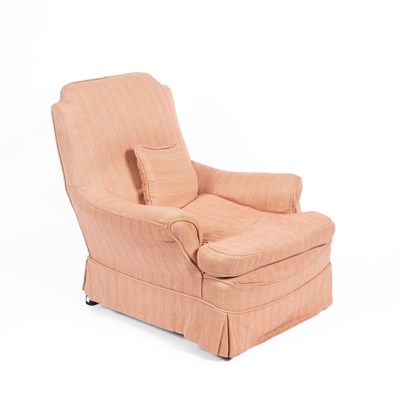 Lot 633 - A Howard style armchair