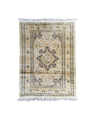 Lot 291 - A mercerised cotton Bokhara rug of Heriz design
