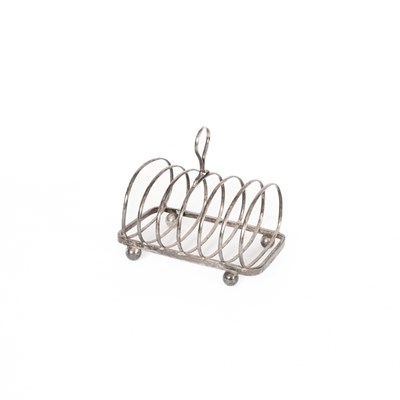 Lot 44 - A William IV silver toast rack