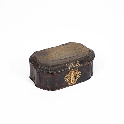 Lot 333 - An 18th Century Dutch Colonial tortoiseshell box