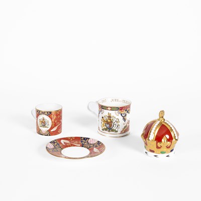 Lot 378 - A Royal Crown Derby Queen Mother 100th Birthday Crown