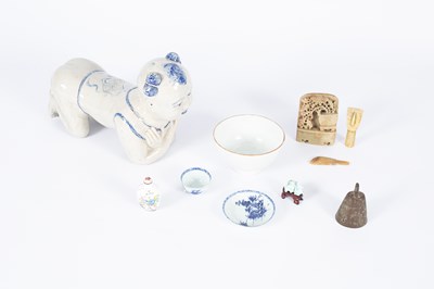 Lot 226 - A small group of Chinese sundries