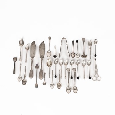 Lot 77 - A set of six silver coffee spoons