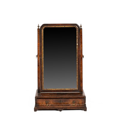 Lot 71 - A George I walnut veneered toilet mirror