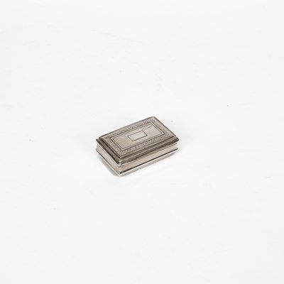 Lot 68 - A George IV silver snuff box