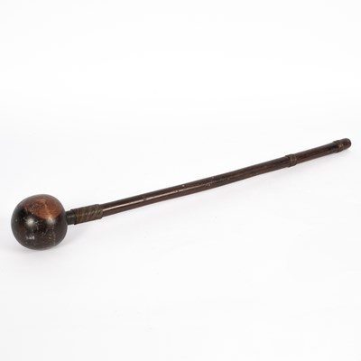 Lot 562 - A Zulu knobkerrie