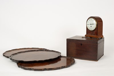 Lot 706 - A mahogany bracket clock