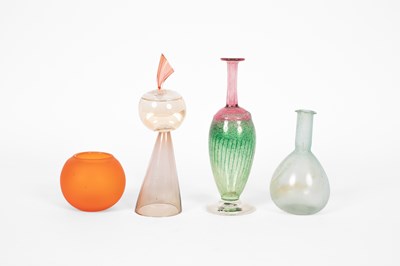 Lot 474 - A studio urn-shaped glass vase