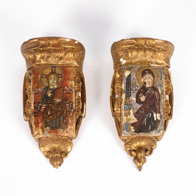 Lot 169 - A pair of gilt painted wooden wall sconces