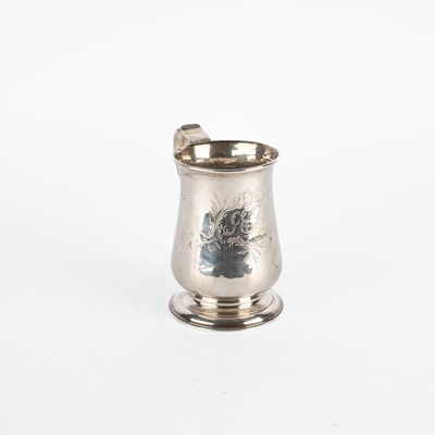 Lot 129 - A George III provincial silver mug
