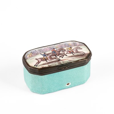 Lot 169 - A 19th Century Bilston enamel patch box