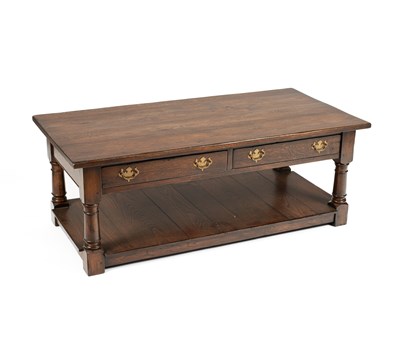 Lot 155 - An oak coffee table