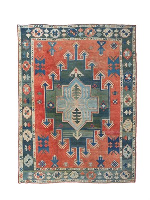 Lot 292 - A Milas carpet