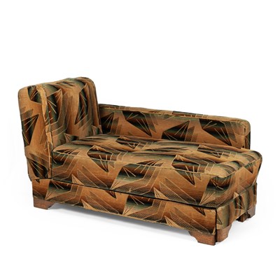 Lot 264 - An English daybed