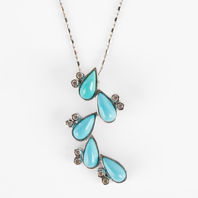 Lot 218 - A white metal and turquoise set pendant necklace