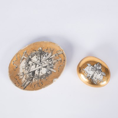 Lot 664 - A Fornasetti paperweight