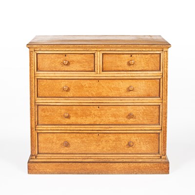 Lot 676 - A birdseye maple chest of drawers