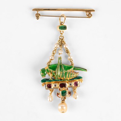 Lot 334 - An Austro-Hungarian Renaissance Revival Grasshopper pendant