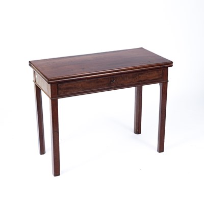 Lot 795 - A George III mahogany tea table