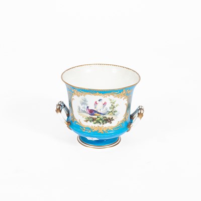 Lot 486 - A Sèvres style câche pot
