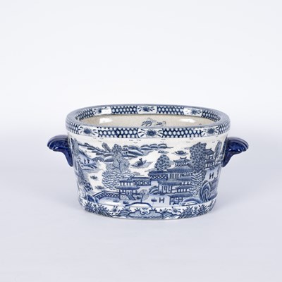 Lot 188 - A Chinese blue and white foot bath