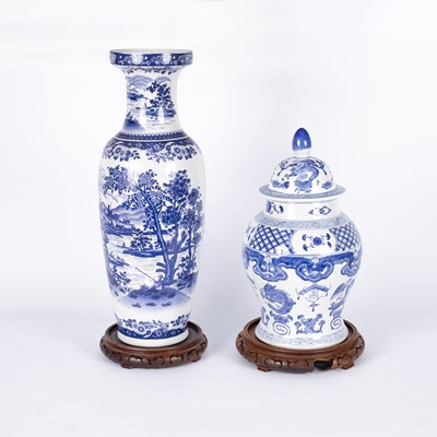 Lot 189 - Two modern Chinese blue and white vases