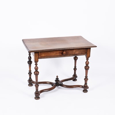 Lot 753 - A William & Mary style walnut side table