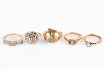 Lot 273 - A group of five dress rings