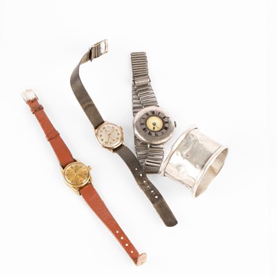 Lot 211 - A Lady's Cyma wrist watch