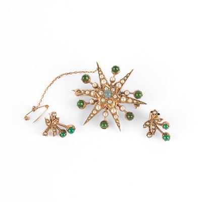 Lot 243 - A turquoise and seed pearl starburst brooch